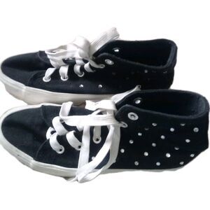 Girls MUDD hightop Sneaker Size 2 Black /w Rhinestone Emblessment Read